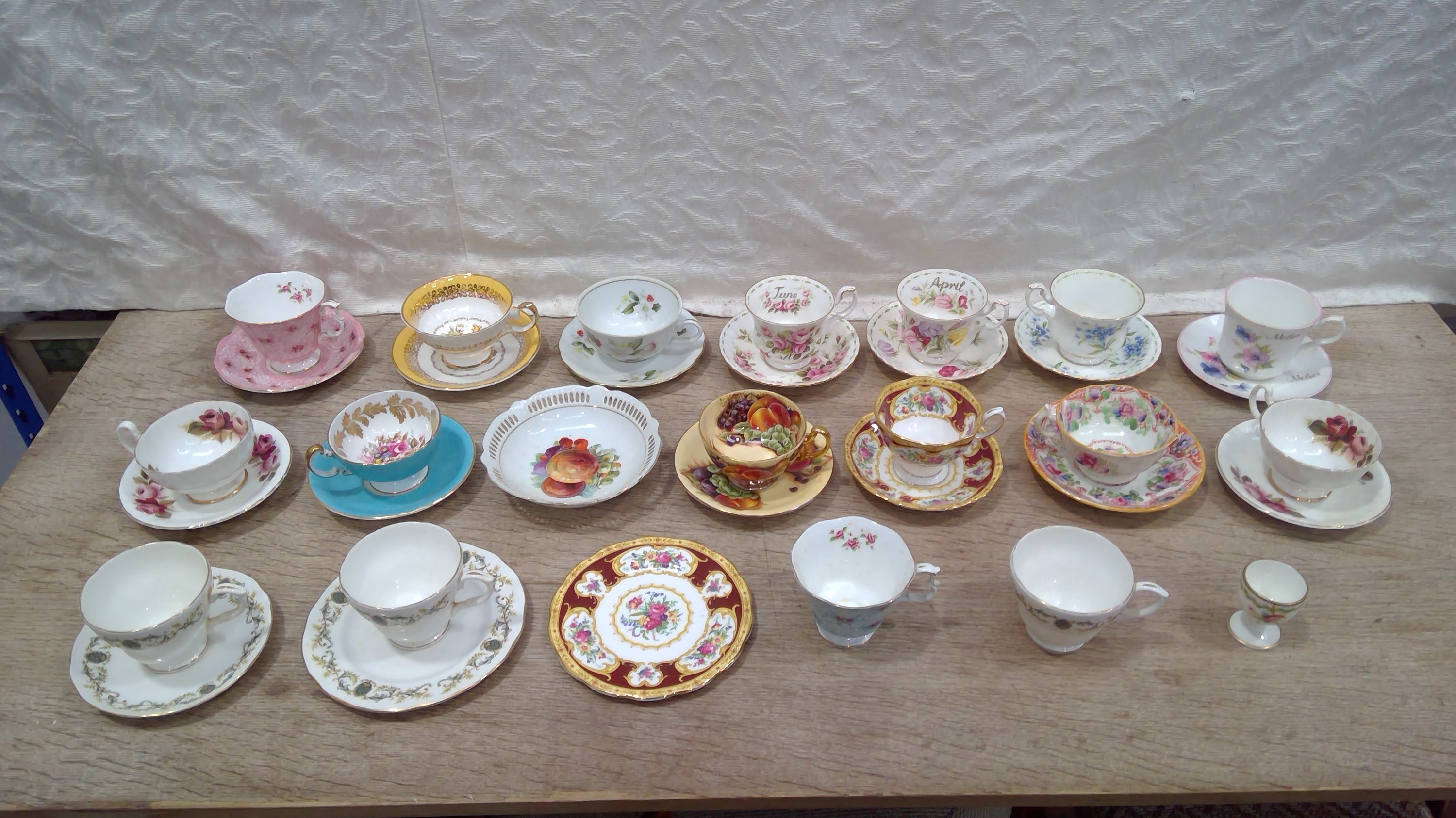 Lot 129 Large Collection of Cups and Saucers.