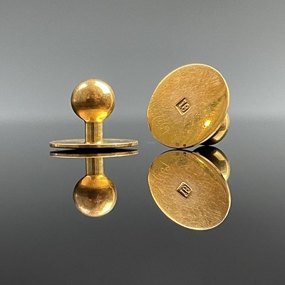 Lot 873 - A pair of 18ct gold shirt studs, stamped 18,...