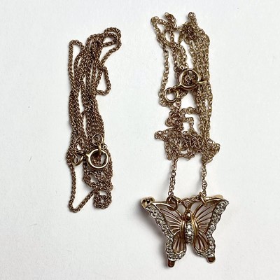 Lot 637 - A 9ct hallmarked gold butterfly brooch set...