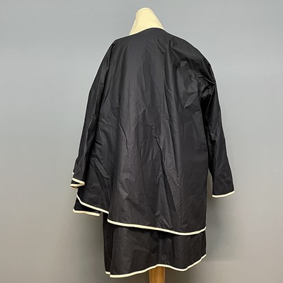 Lot 1037 - A Claude Marcel Collection cape style coat, in...