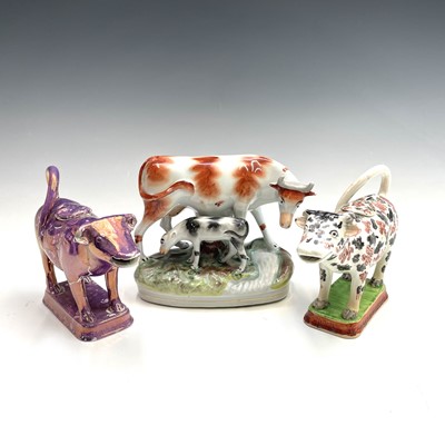 Lot 921 - A Staffordshire cow creamer, early 19th...