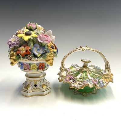 Lot 938 - A Stevenson & Hancock Derby porcelain flower...