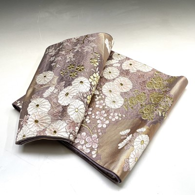 Lot 527 - A Japanese silk brocade obi, 20th century, 424...