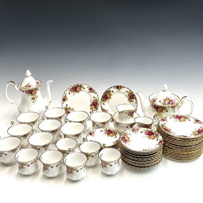 Lot 885 - Royal Albert Old Country Roses, tea service...