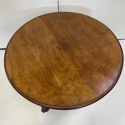 Lot 3119 - A Victorian mahogany circular tilt-top table,...