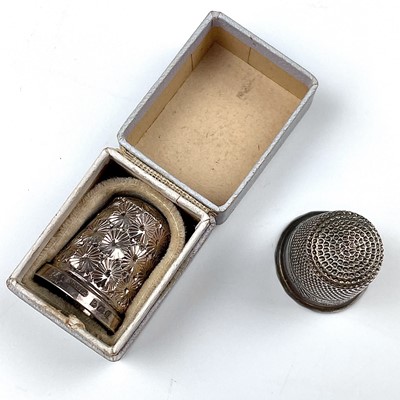 Lot 200 - A George V silver thimble by Charles Horner,...