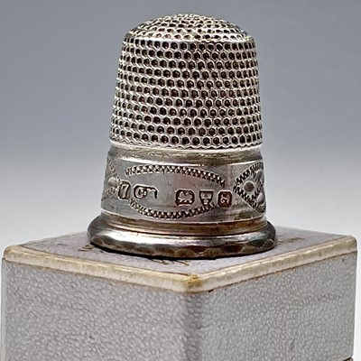 Lot 200 - A George V silver thimble by Charles Horner,...