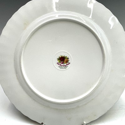 Lot 886 - Royal Albert Old Country Roses, part service...