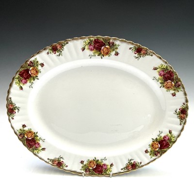 Lot 886 - Royal Albert Old Country Roses, part service...