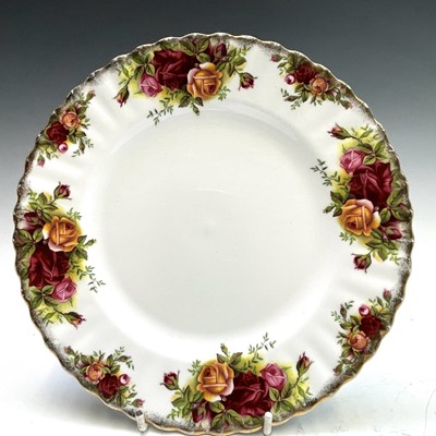 Lot 886 - Royal Albert Old Country Roses, part service...