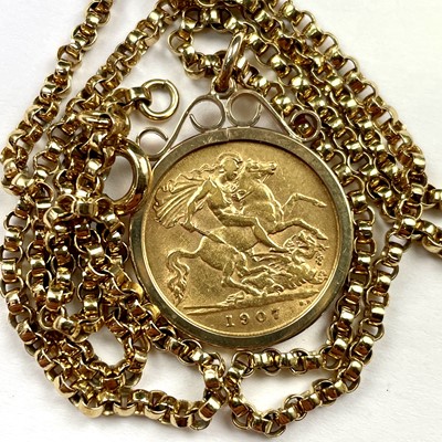 Lot 748 - A 1907 half sovereign 9ct mounted pendant, on...