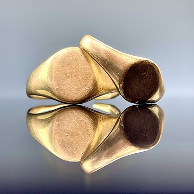 Lot 855 - Two 9ct hallmarked gold signet rings, one...