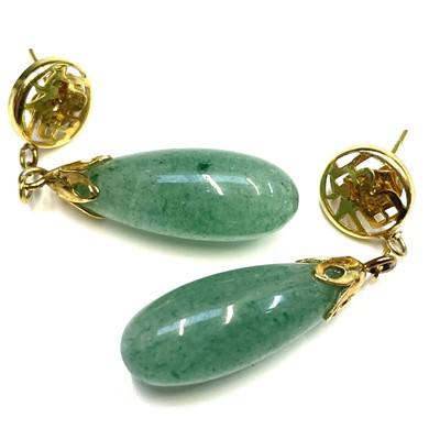Lot 253 - A pair of Chinese gold and jade pendant...
