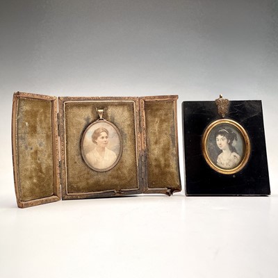 Lot 189 - A George III portrait miniature on ivory...