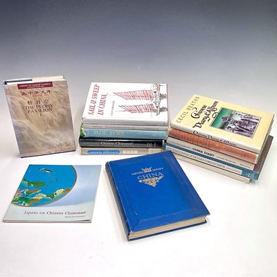 Lot 325 - Twelve various books including David Hockney's...