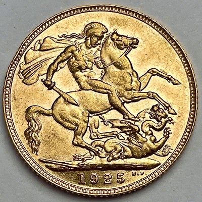 Lot 842 - 1925 full sovereign coin.