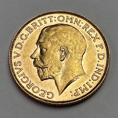 Lot 842 - 1925 full sovereign coin.