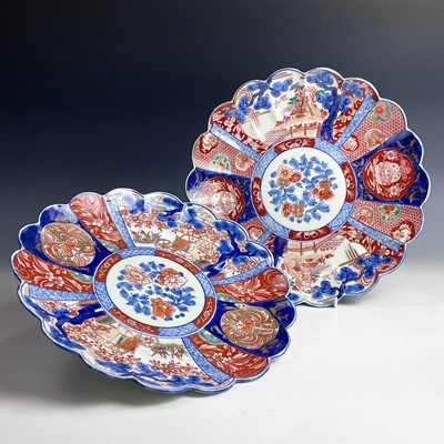 Lot 337 - A pair of Japanese porcelain imari chargers,...