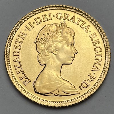 Lot 763 - A 1982 half sovereign coin.