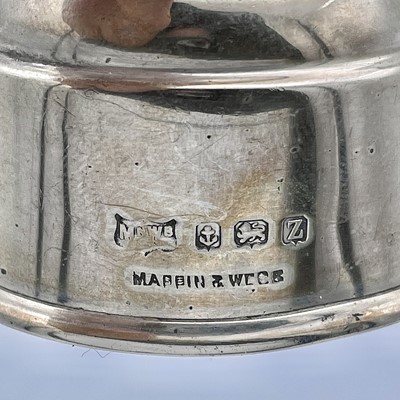 Lot 91 - A George V silver capstan form pepper grinder...