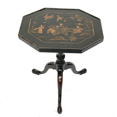 Lot 3164A - A George III octagonal Chinoiserie lacquered...