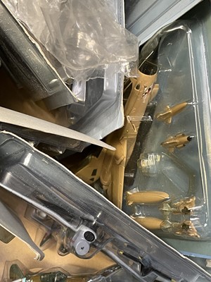 Lot 659 - GE Fabbri Die Cast Boxed 1:100 Military...