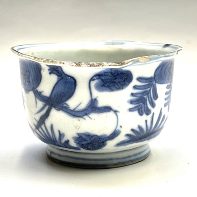 Lot 282 - A Chinese blue and white porcelain bowl, Wanli...