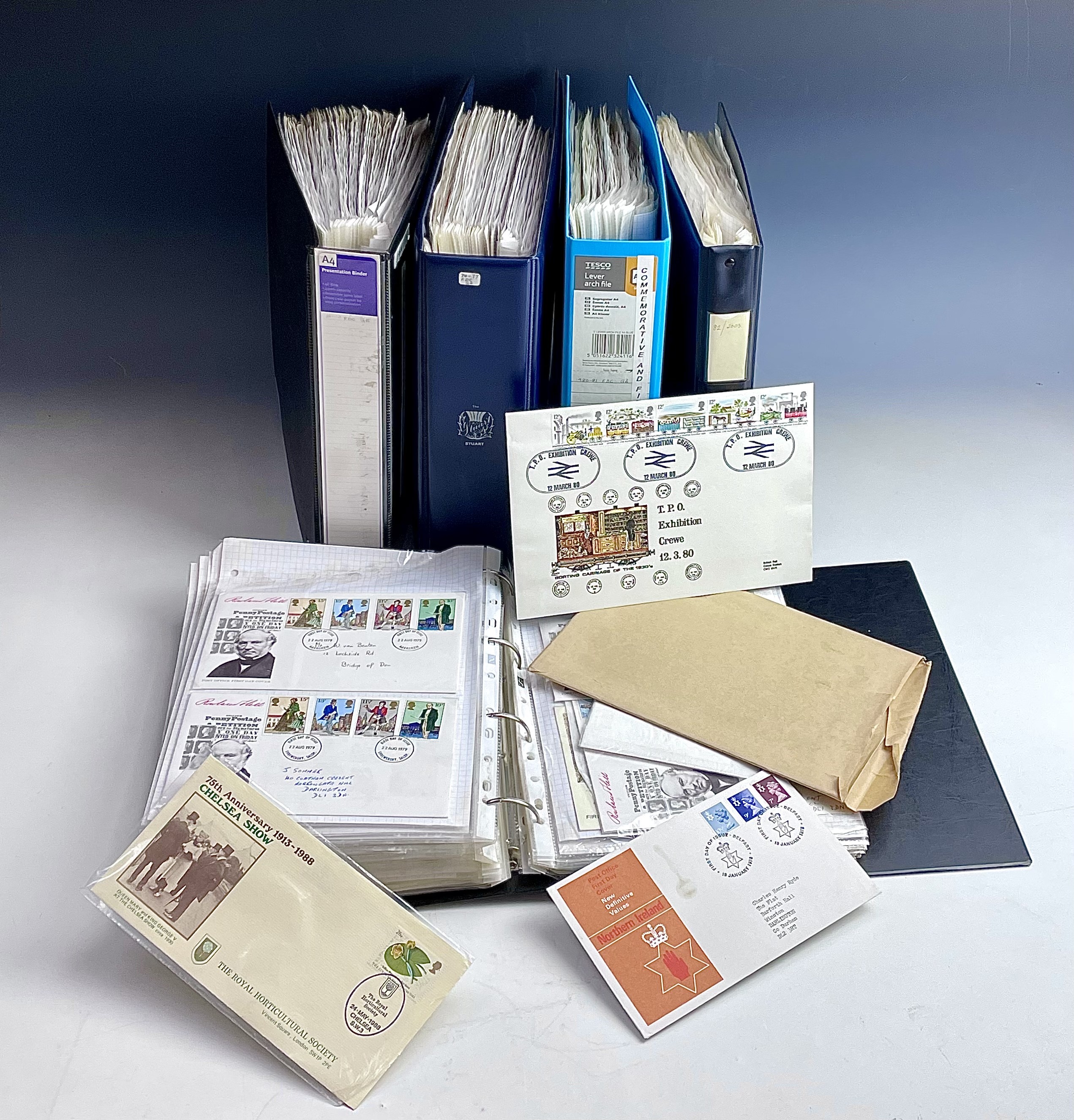 Lot 374 Great Britain. Comprising 5 binders a very