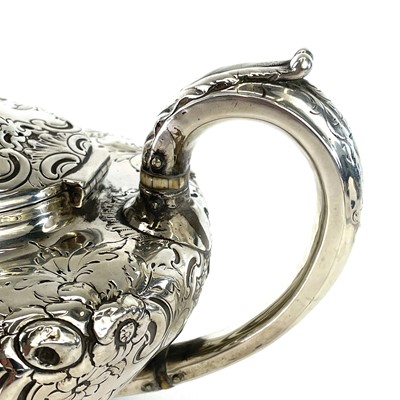 Lot 87 - A George IV silver squat ovoid teapot by...