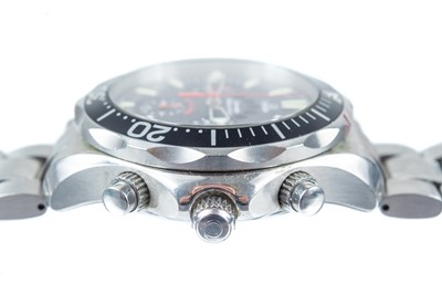 Lot 76 - An Omega Seamaster America's cup RACING automatic chronometer stainless steel bracelet wristwatch.