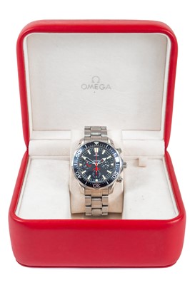 Lot 76 - An Omega Seamaster America's cup RACING automatic chronometer stainless steel bracelet wristwatch.