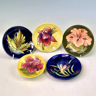 Lot 855 - A Moorcroft pottery Maple leaf pin tray...