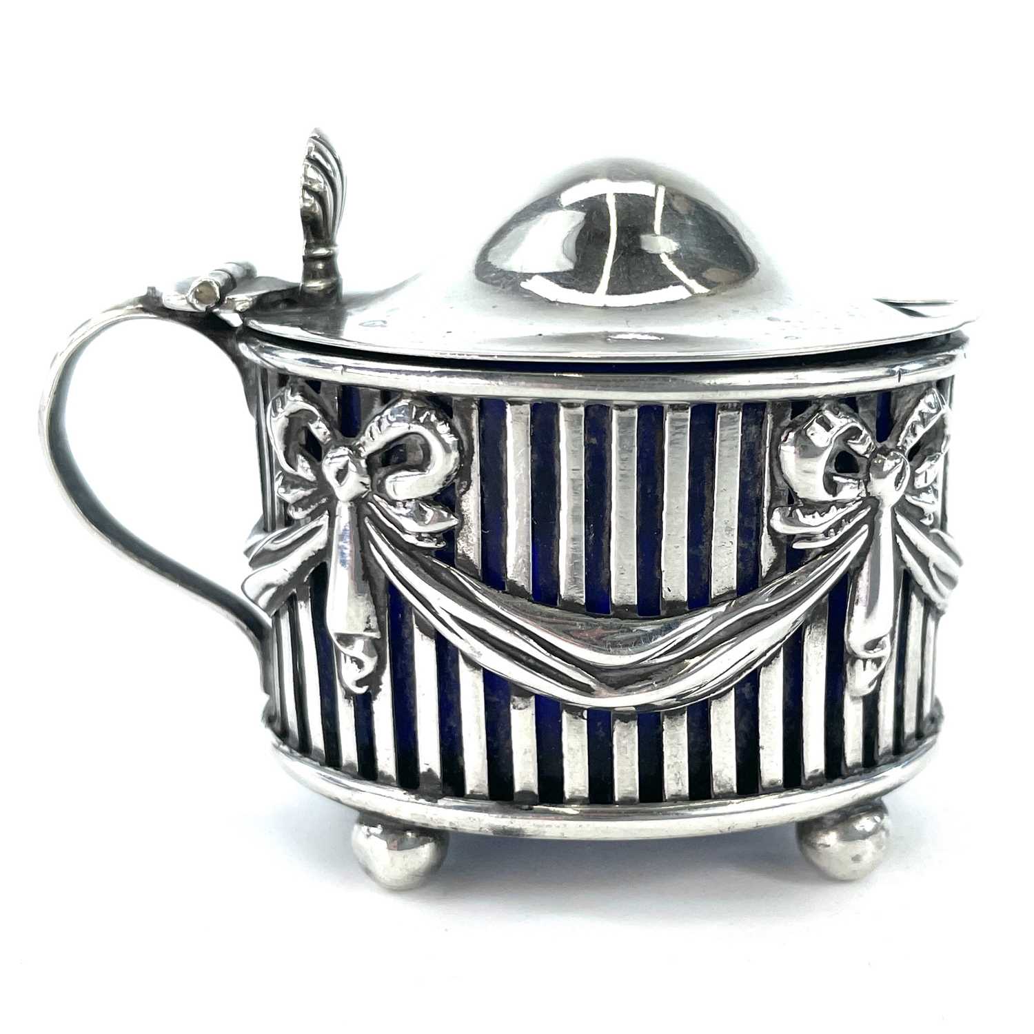 Lot 35 - A Victorian silver mustard pot by William...