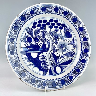 Lot 30 - An 18th century English Delft blue and white...