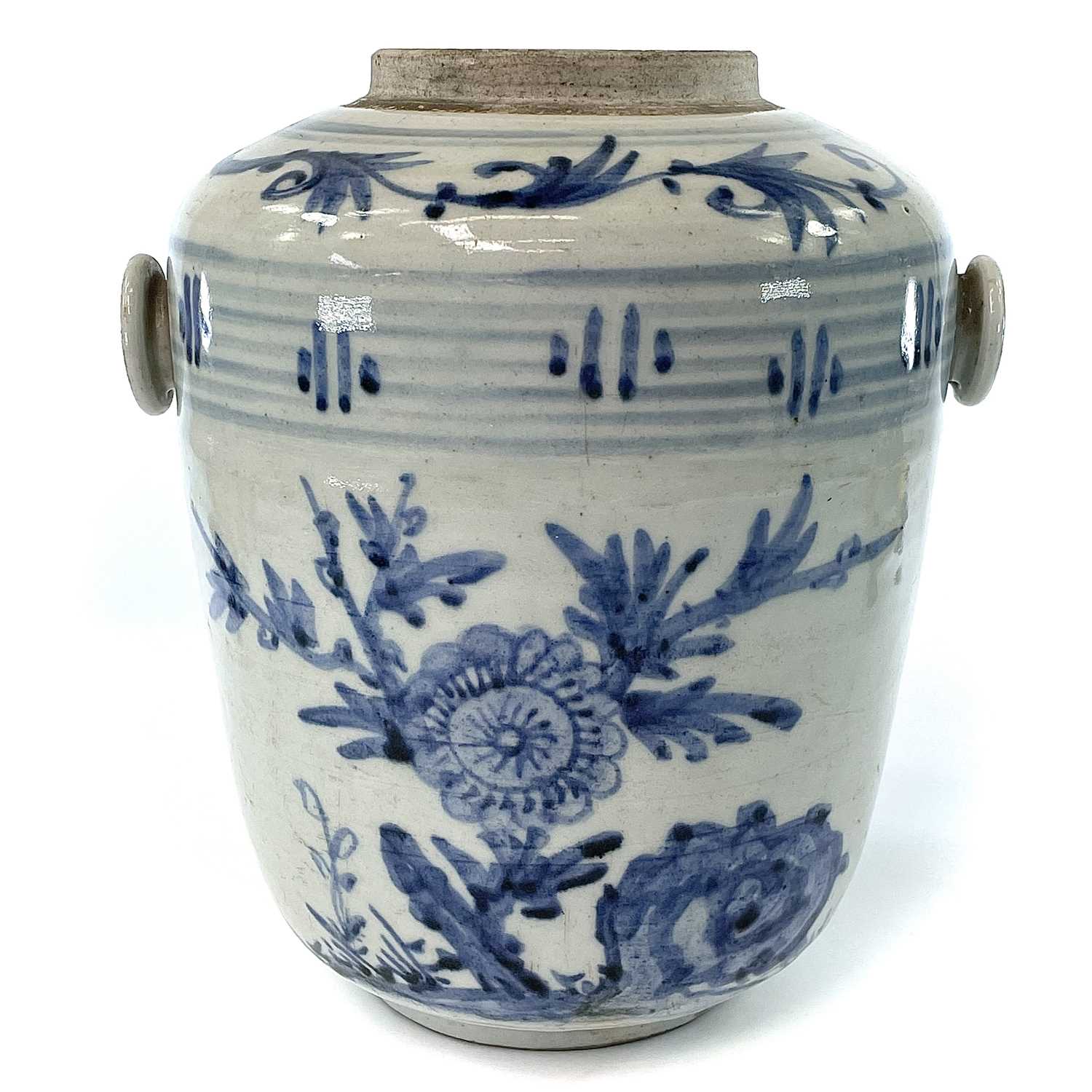 Lot 1 - A Chinese blue and white porcelain pail, early