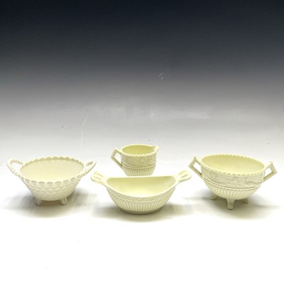 Lot 896 - A Sowerby Queens ivory ware small sugar bowl...