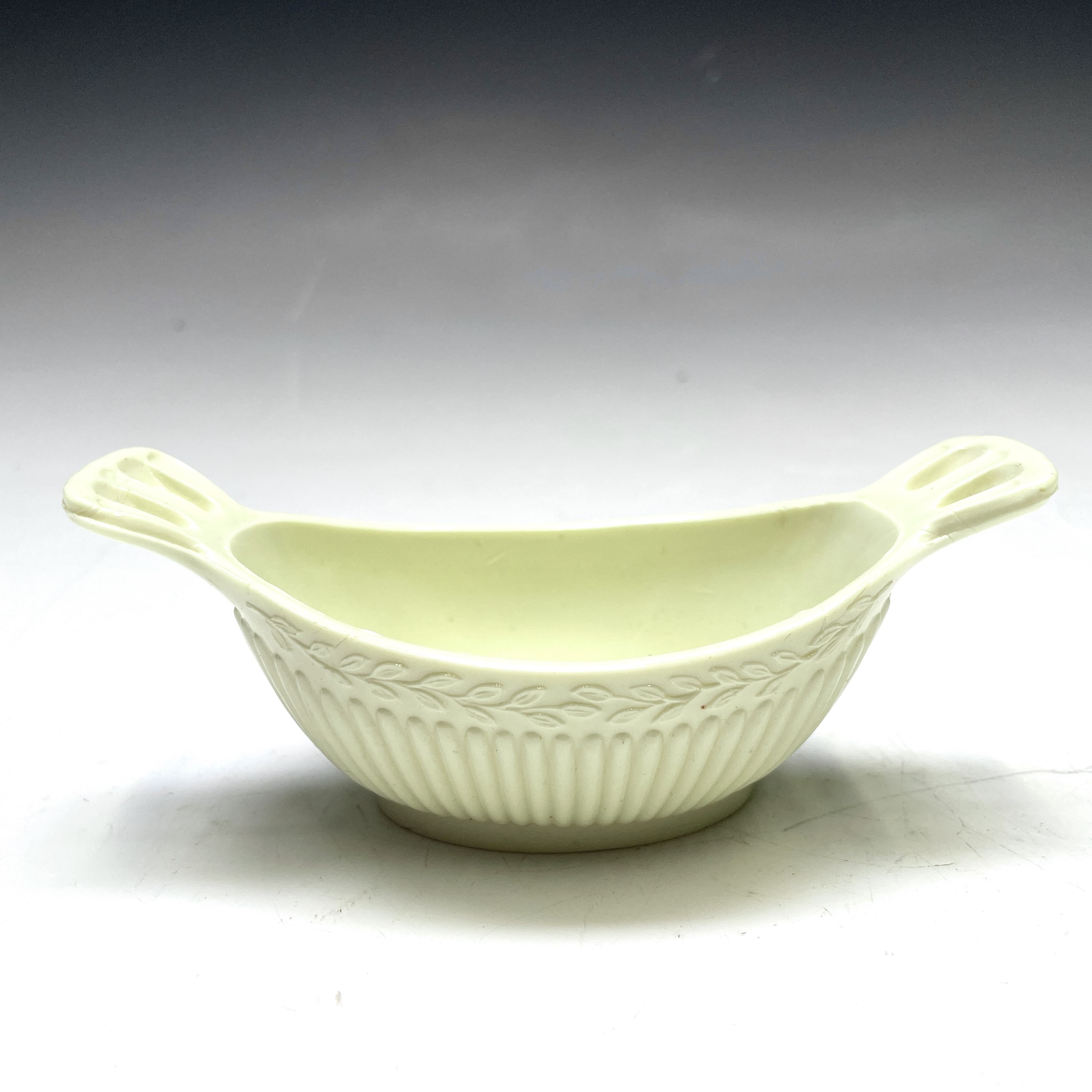 Lot 896 A Sowerby Queens ivory ware small sugar bowl