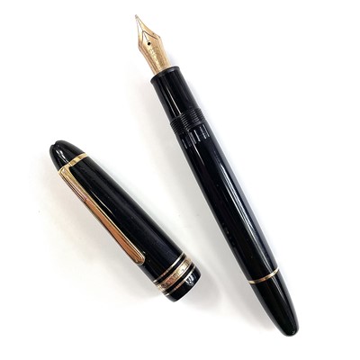 Lot 393 - A Montblanc Meisterstuck fountain pen.