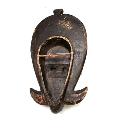 Lot 208 - An African wood carved mask possibly Marka...