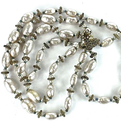Lot 264 - A Miriam Haskell faux baroque pearl necklace,...