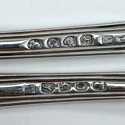 Lot 104 - A good set of eight George III silver fiddle...