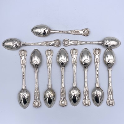 Lot 157 - A Victorian silver set of eleven king's...
