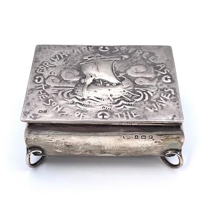 Lot 94 - An Arts & Crafts silver hinge lidded trinket...