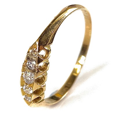 Lot 239 - A Victorian 18ct diamond set five stone ring,...