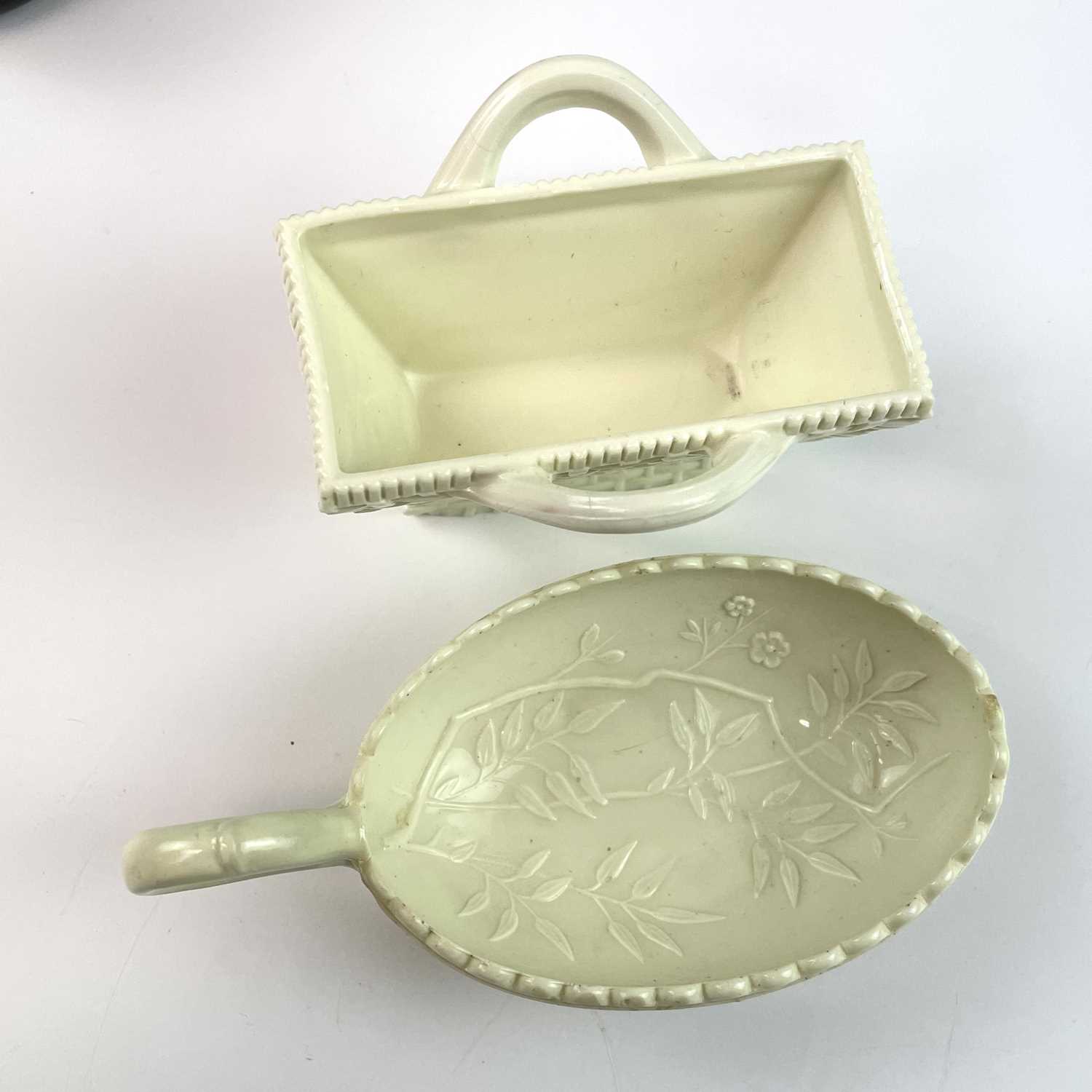 Lot 941 A Sowerby glass Queen's Ivory ware twin