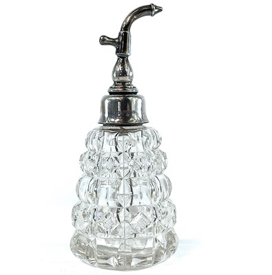 Lot 279 - An Edwardian silver and cut glass atomiser by...