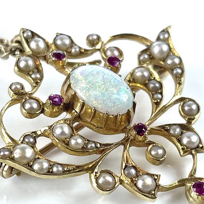 Lot 181 - An Edwardian Art Nouveau 18ct opal, pearl and...