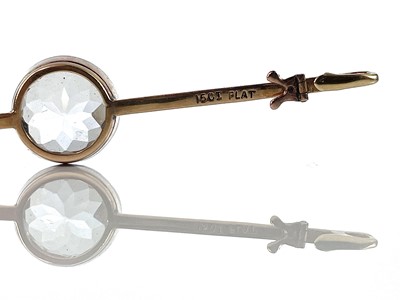 Lot 44 - A 15ct white stone set bar brooch, the round...