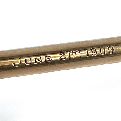 Lot 272 - An Edwardian 9ct hallmarked dip pen by S....