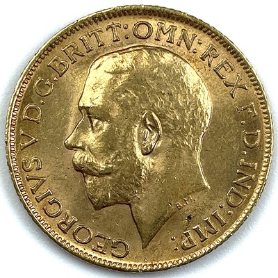 Lot 86 - A George V 1913 full sovereign gold coin.